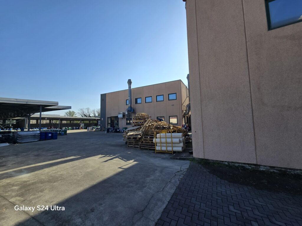 Ristrutturazione esterni azienda